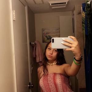 Meet your Posher, Abbey